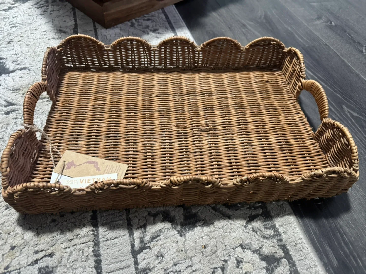 Wooden & Wicker Serving Trays image indicator(6)