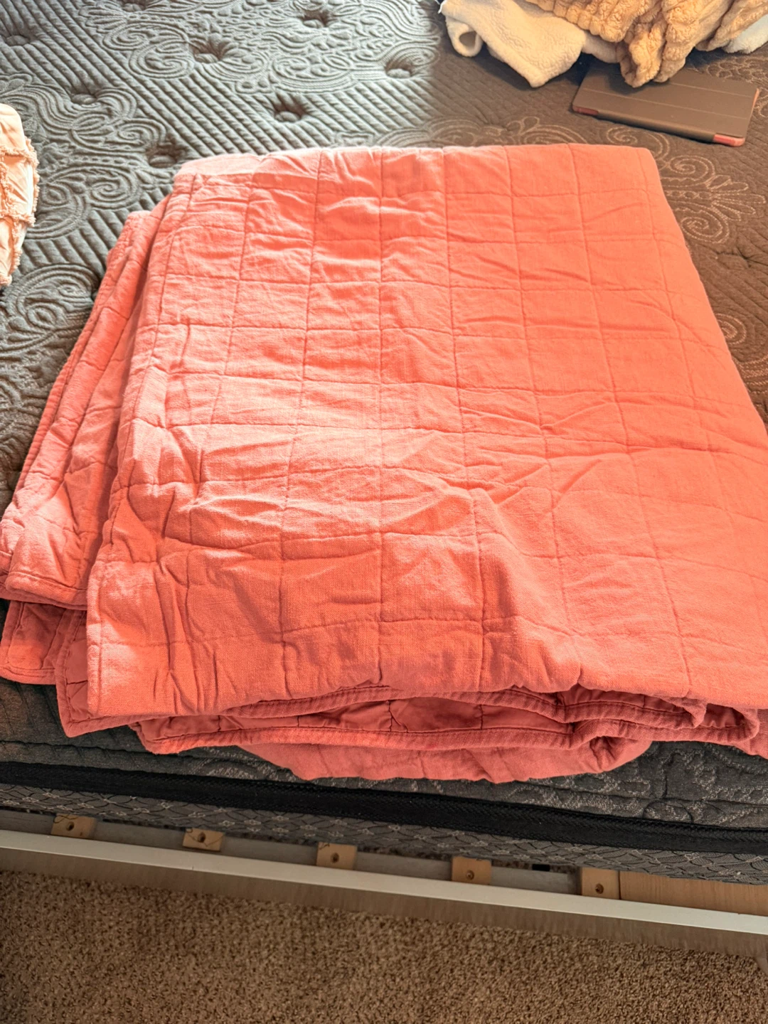 Pink bedspread one pieces kind size