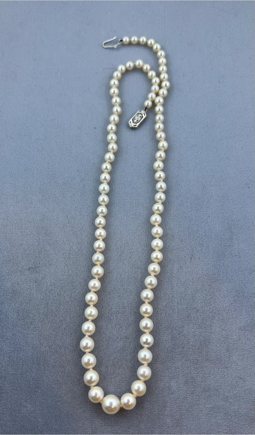 Vintage 14KT Pearl Necklace thumbnail