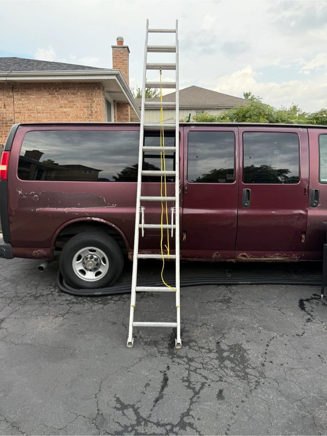 24’ Aluminum Extension Ladder