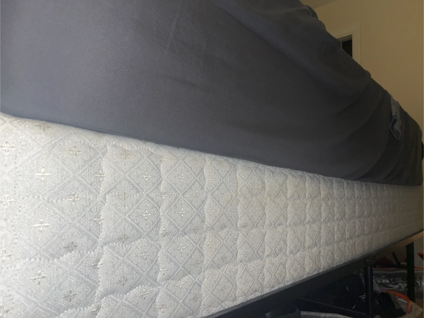 Serta Queen Box Spring 🥕 - photo 2
