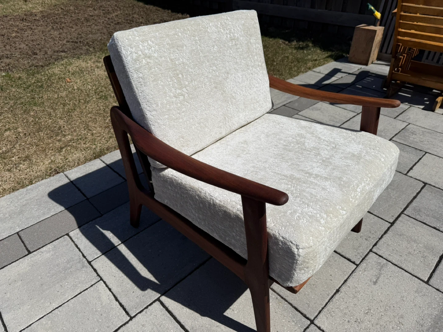 Mid-Century Modern Style Armchair - photo 5