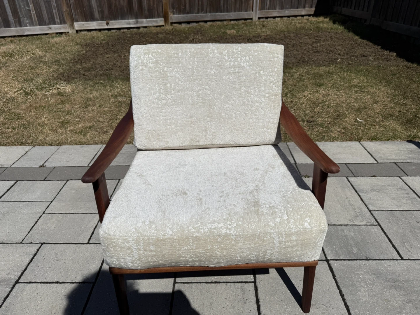 Mid-Century Modern Style Armchair - photo 3