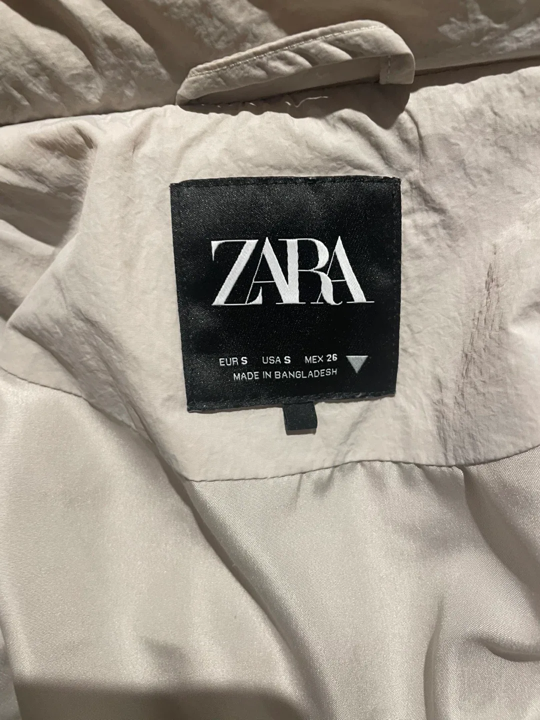 Zara Puffer Jacket - Size Small thumbnail