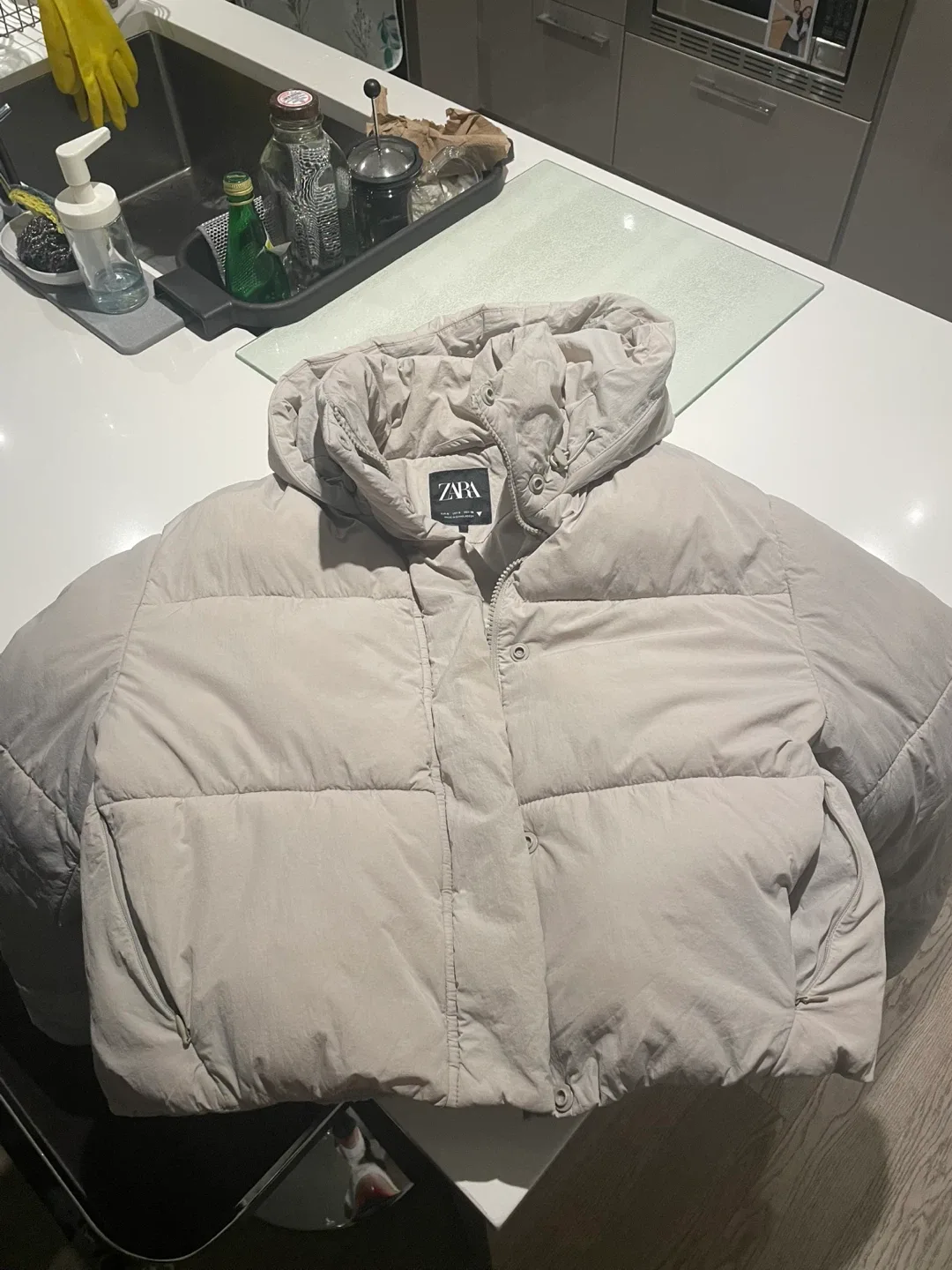 Zara Puffer Jacket - Size Small image indicator(2)