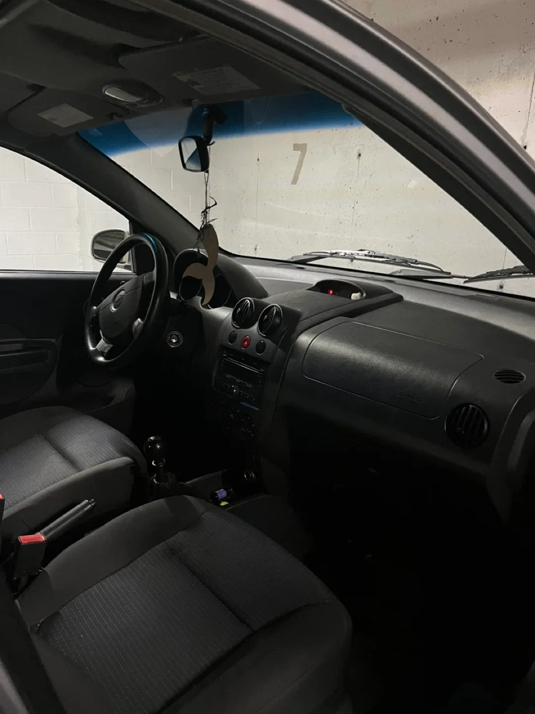 Silver Chevrolet Aveo Hatchback image indicator(4)