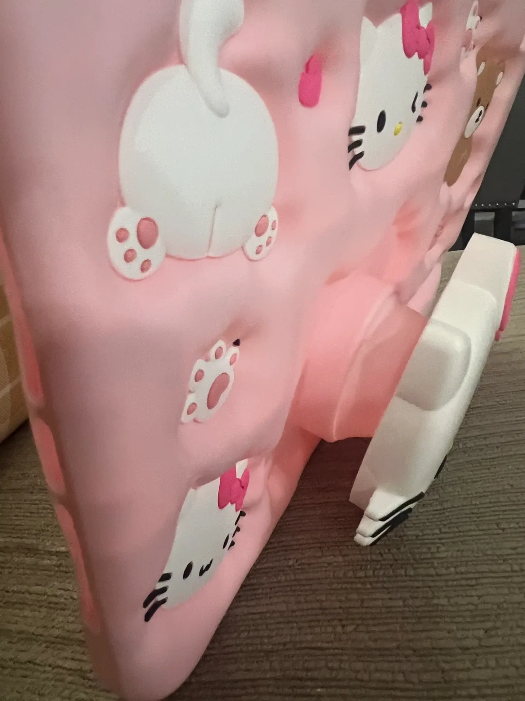 Hello Kitty Pink iPad Case 7th 8th 9th gen image indicator(2)