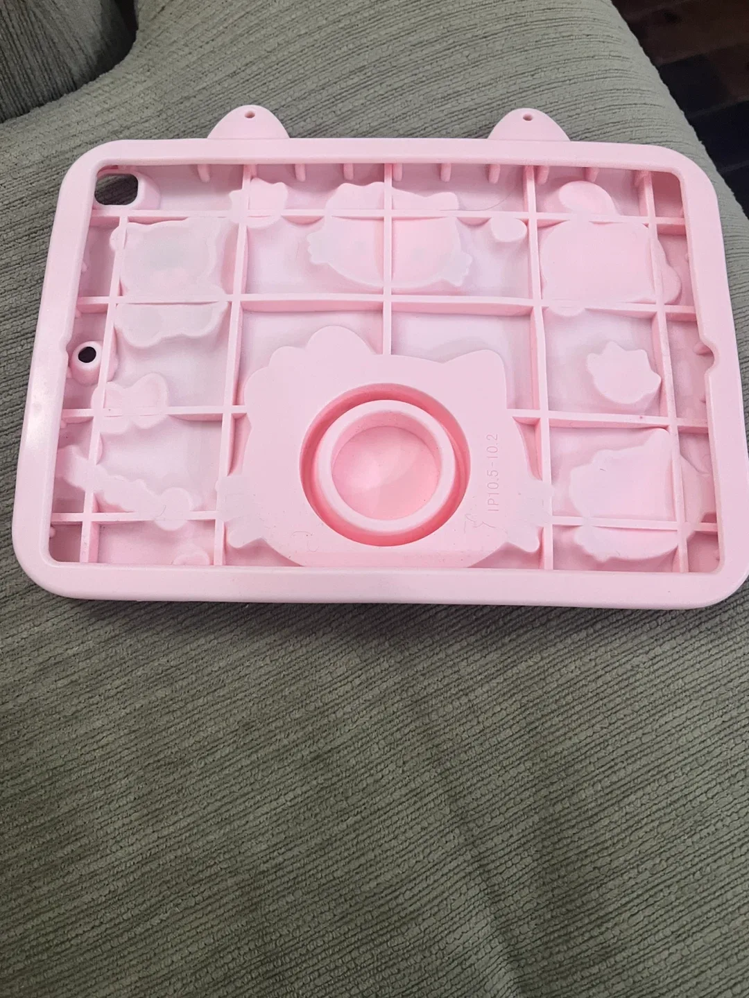 Hello Kitty Pink iPad Case 7th 8th 9th gen image indicator(3)