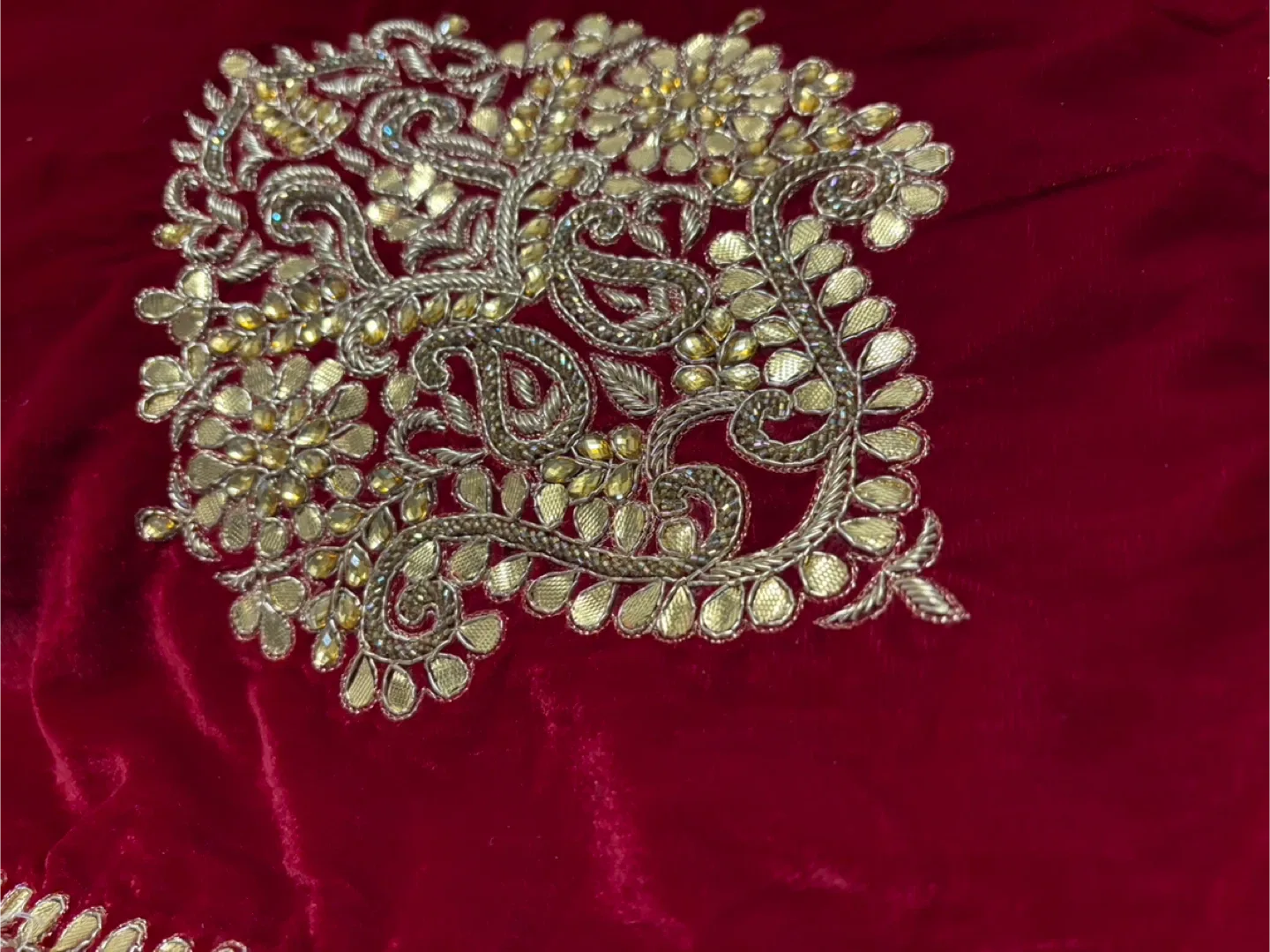 Red Velvet Embroidered Shawl image indicator(2)