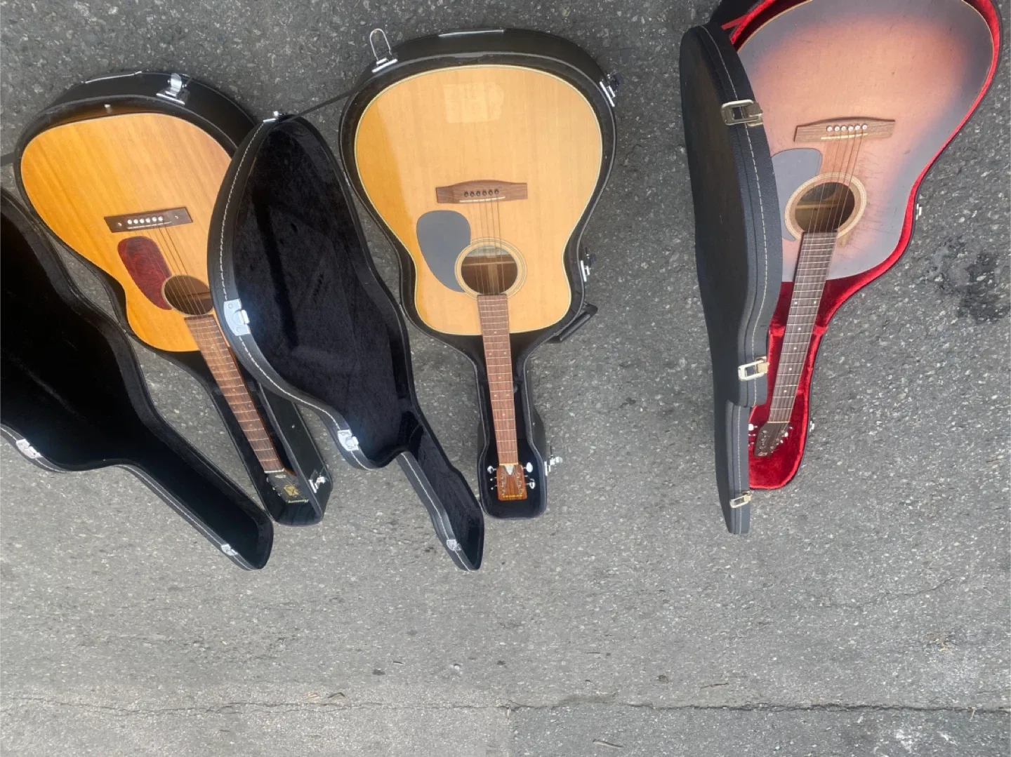 Acoustic Guitars: Suzuki, Harmony, Seagull image indicator(9)