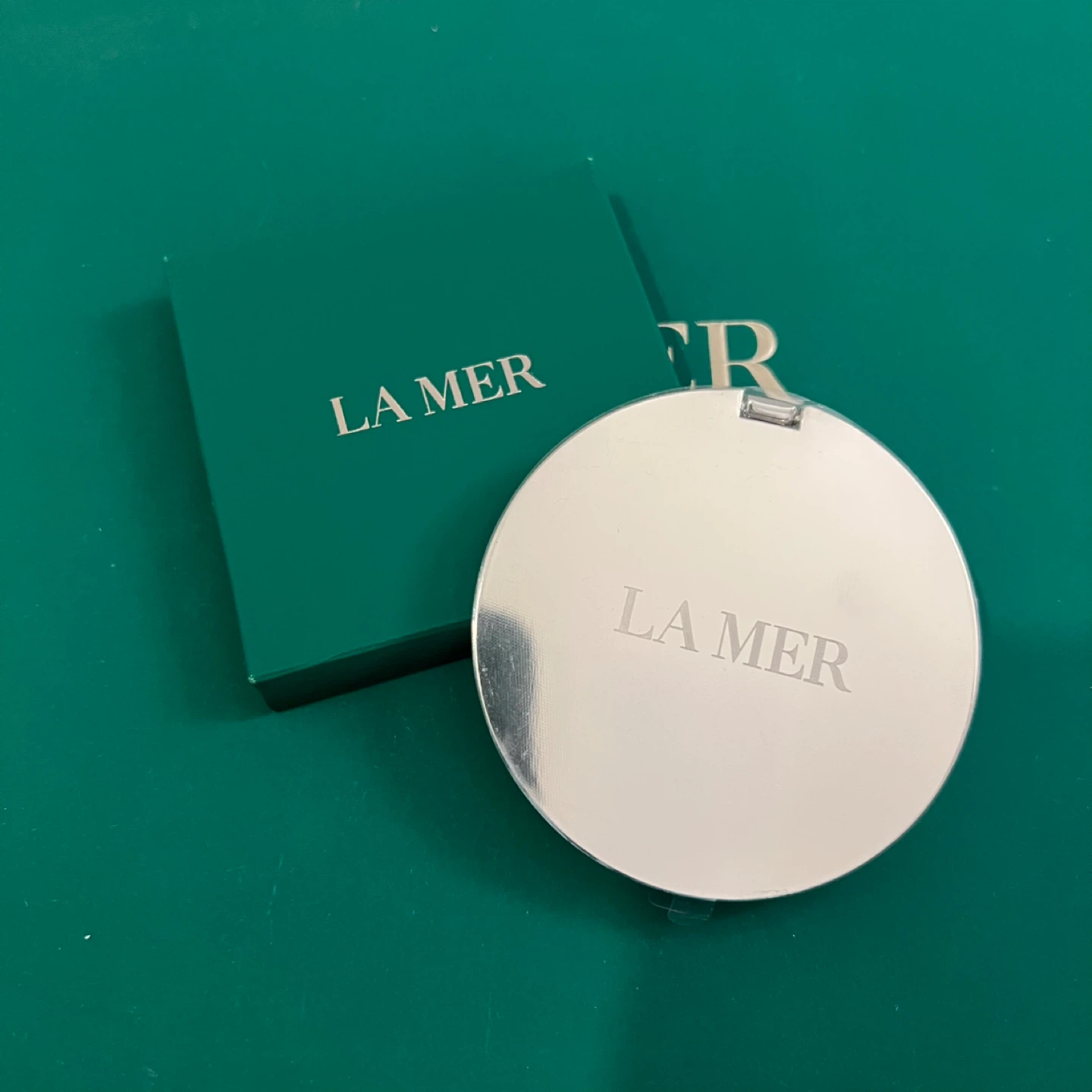New La Mer Compact Pocket Mirror