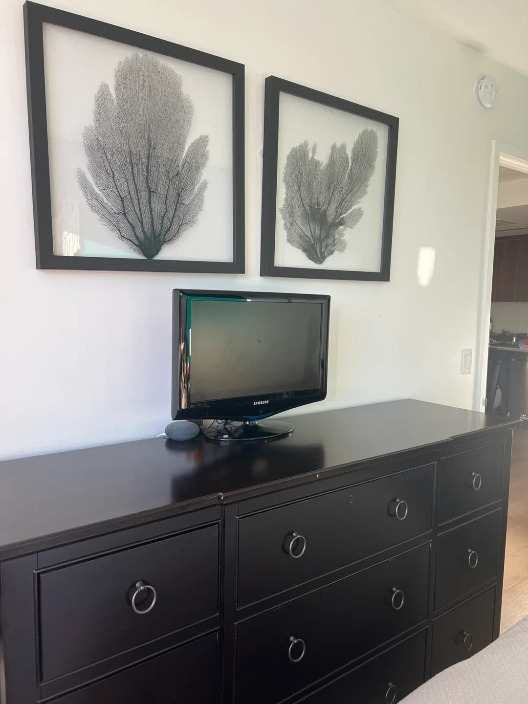 Universal Furniture Summer Hill 9 Drawer Dresser image indicator(2)