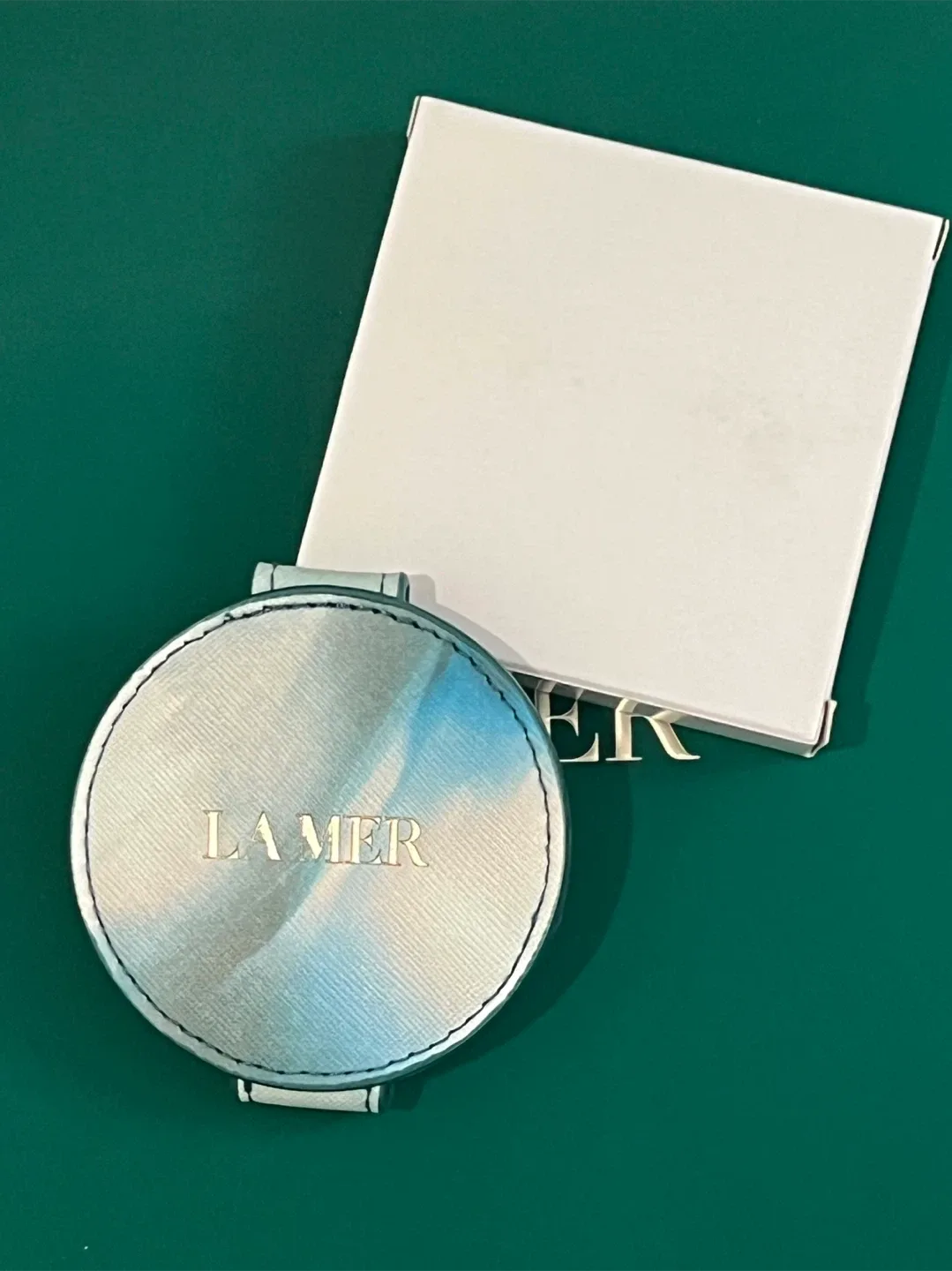 New La Mer Compact Pocket Mirror image indicator(3)