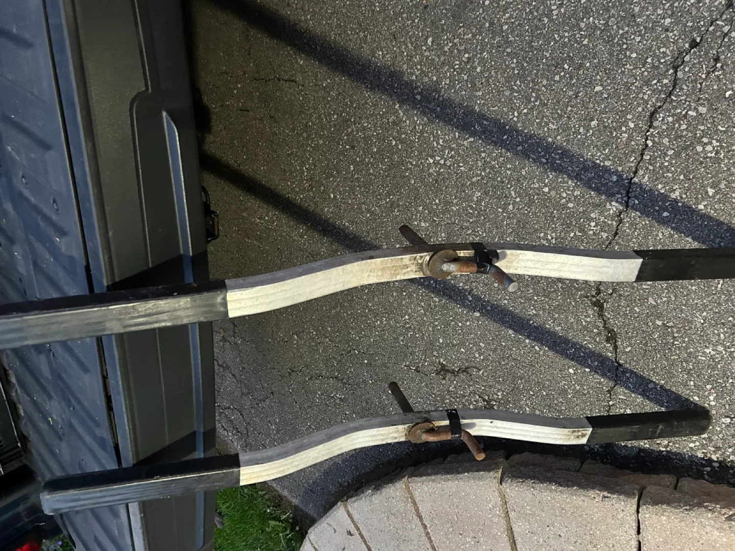 2 Snowmobile Trailer tie downs image indicator(3)