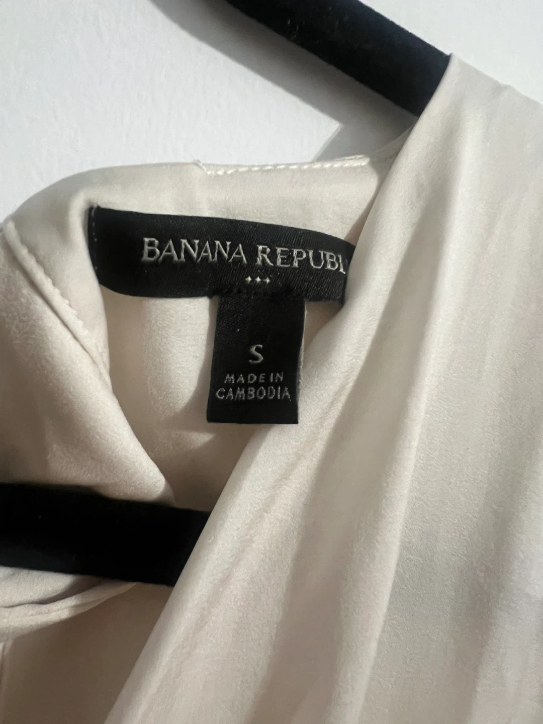 Women’s Banana Republic Cream Tie-Back Blouse - Size S - photo 2