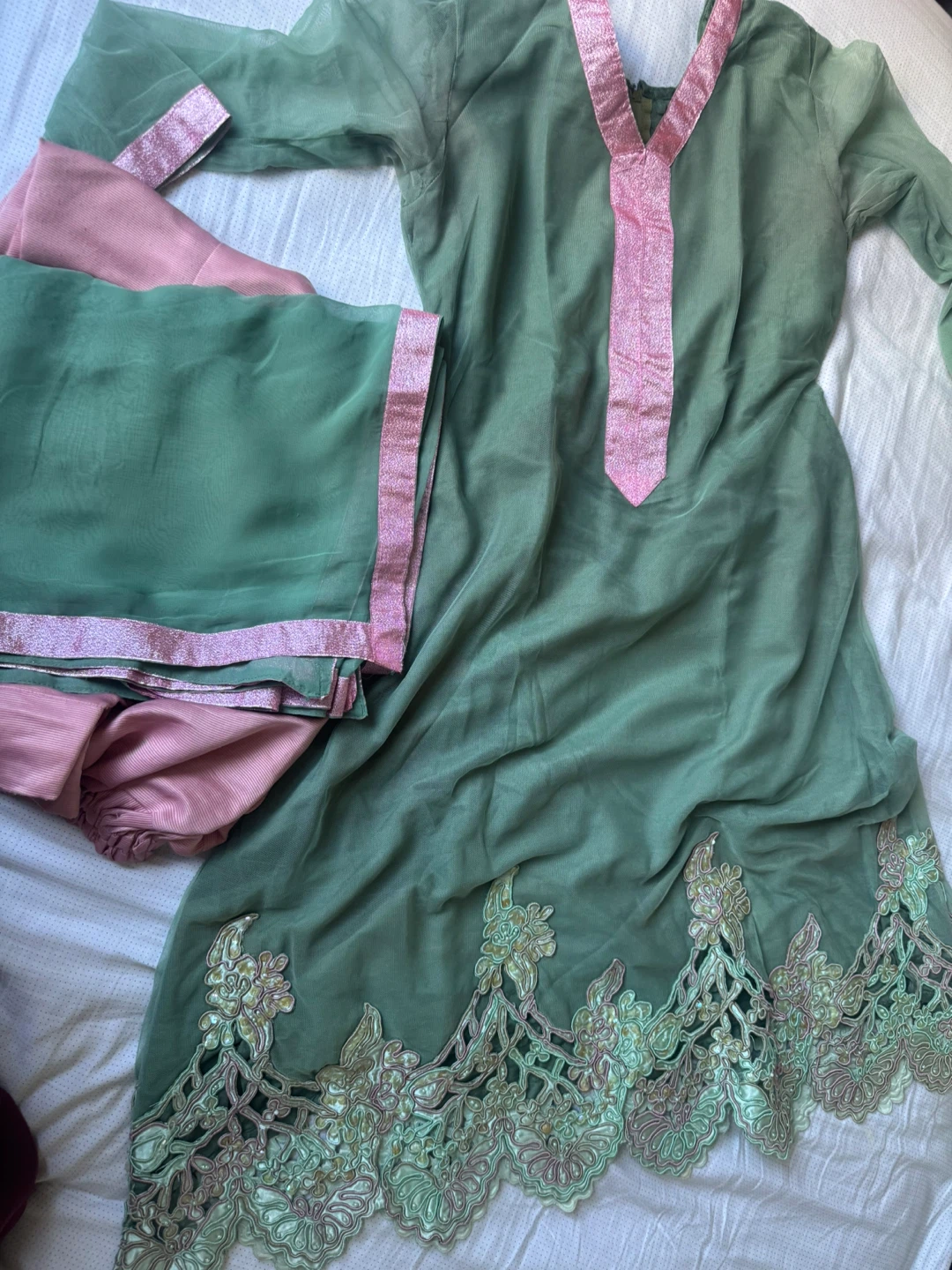 3pcs Green Embroidered net Salwar Kameez small