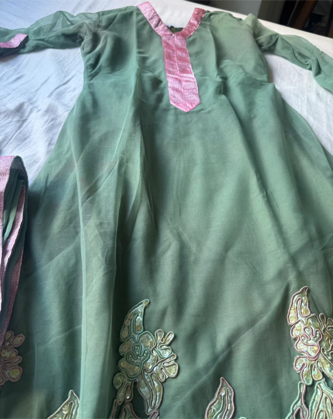 3pcs Green Embroidered net Salwar Kameez small - photo 3