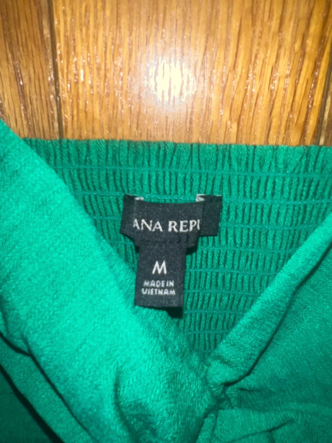 Women’s BANANA REPUBLIC Green Cami Top - Size M - photo 2