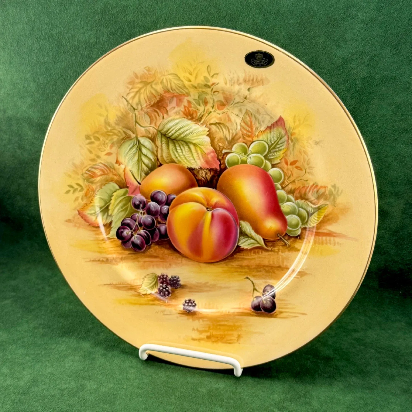 Aynsley Orchard Gold 10” dinner plate image indicator(2)