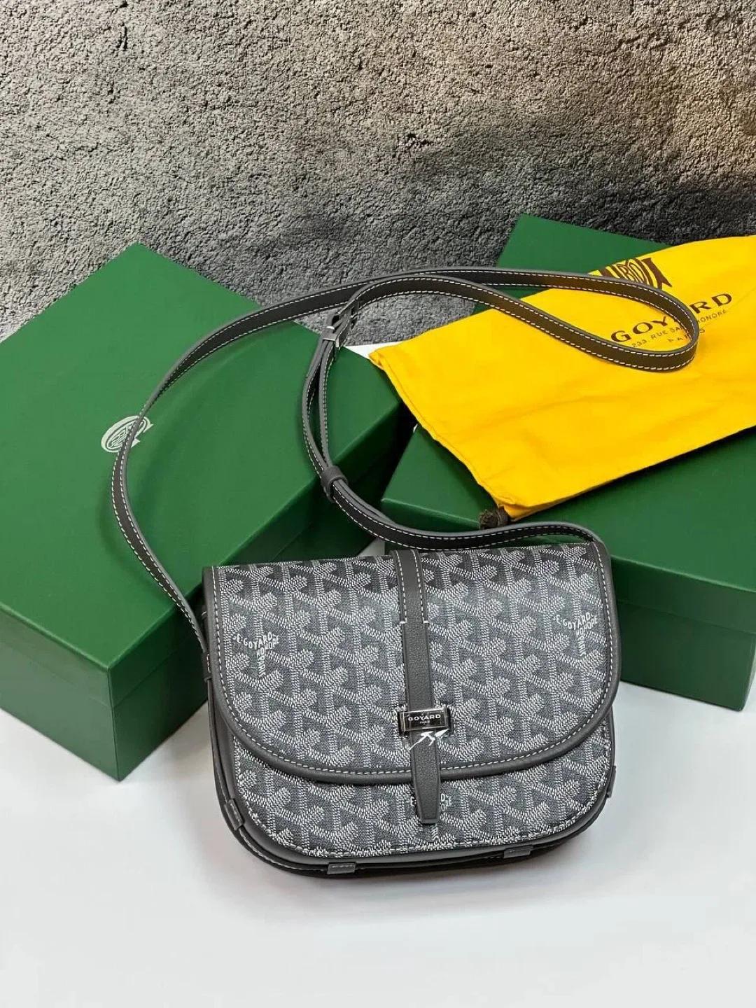 Goyard Besace 21 Mini Bag thumbnail