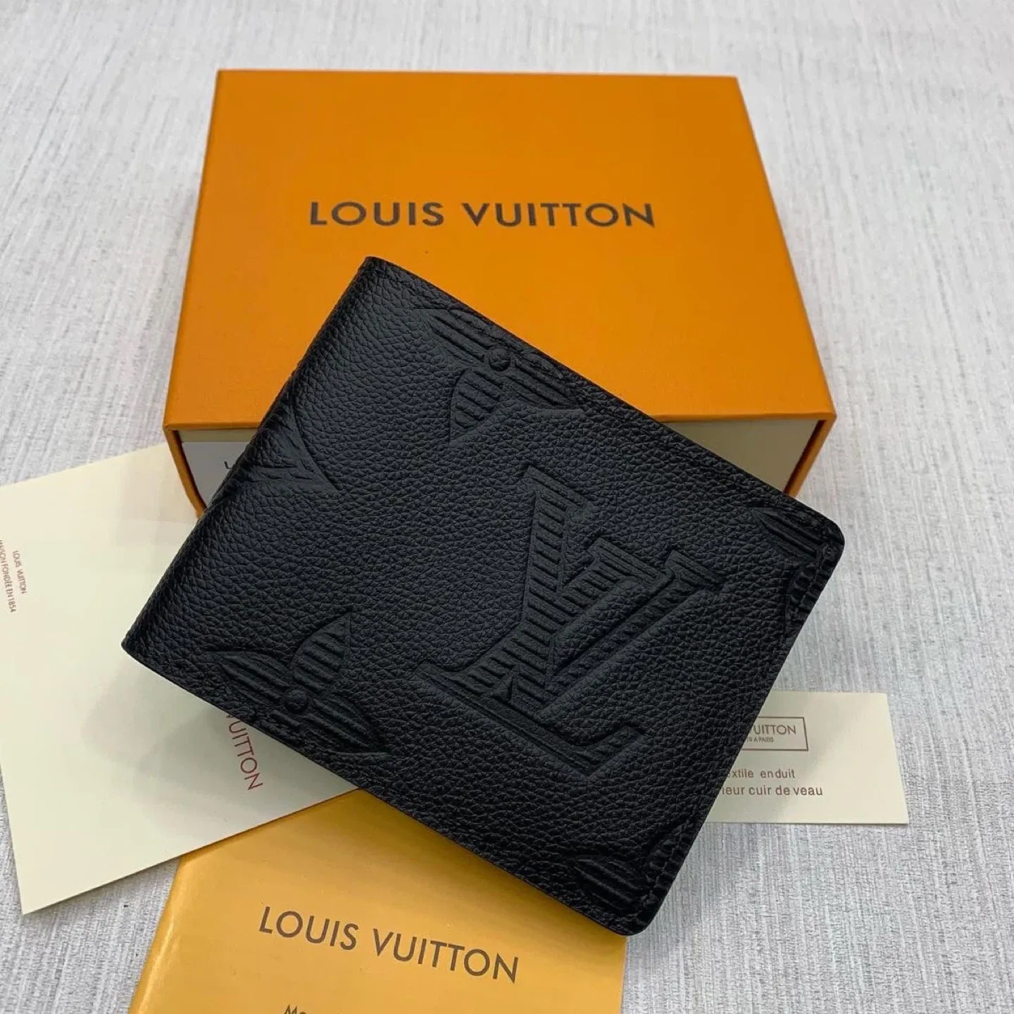 Louis Vuitton Wallet thumbnail