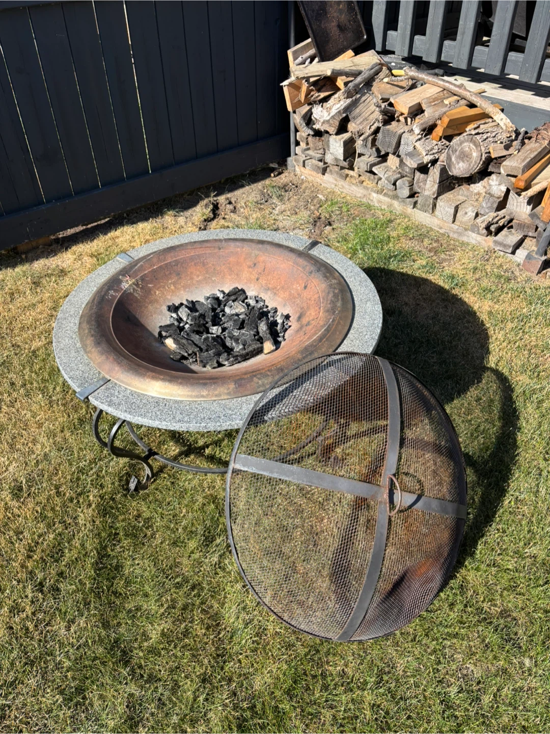Outdoor Fire Pit with Spark Screen - photo 3