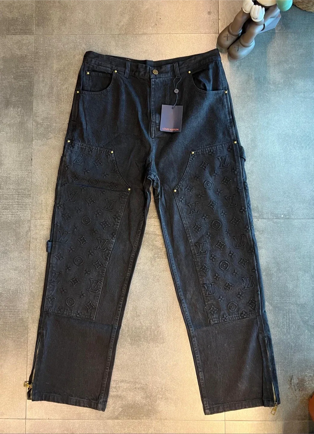 Louis Vuitton Monogram Carpenter Denim Pants image indicator(2)