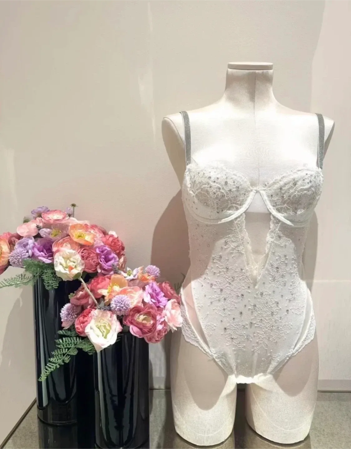 Victoria's Secret White Lace diamond Bodysuit image indicator(4)