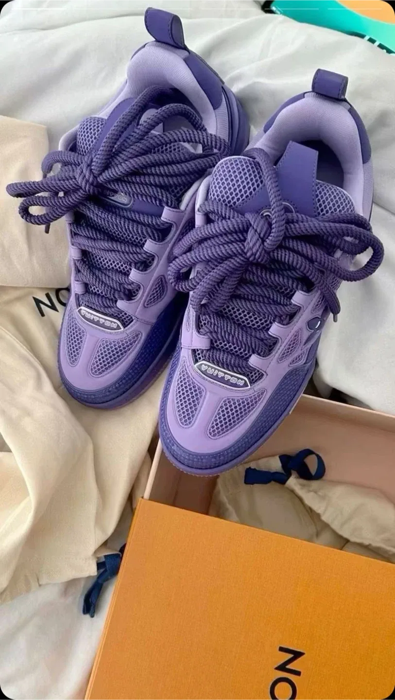 Louis Vuitton Trainer Sneaker Purple thumbnail