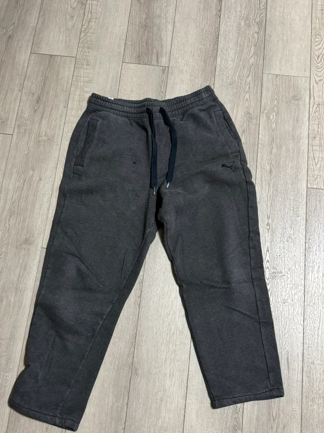 Puma Grey Sweatpants - Size L image indicator(2)
