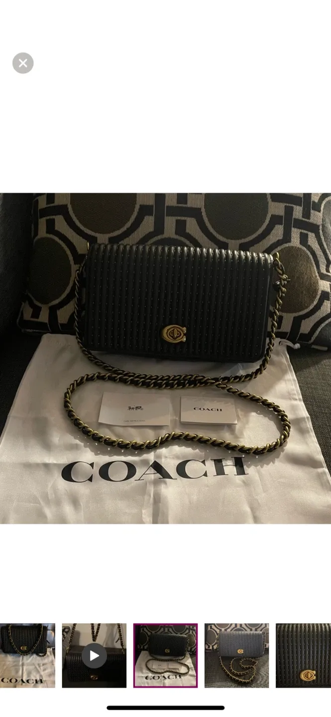 AUTHENTIC Coach Dinky Crossbody Bag thumbnail