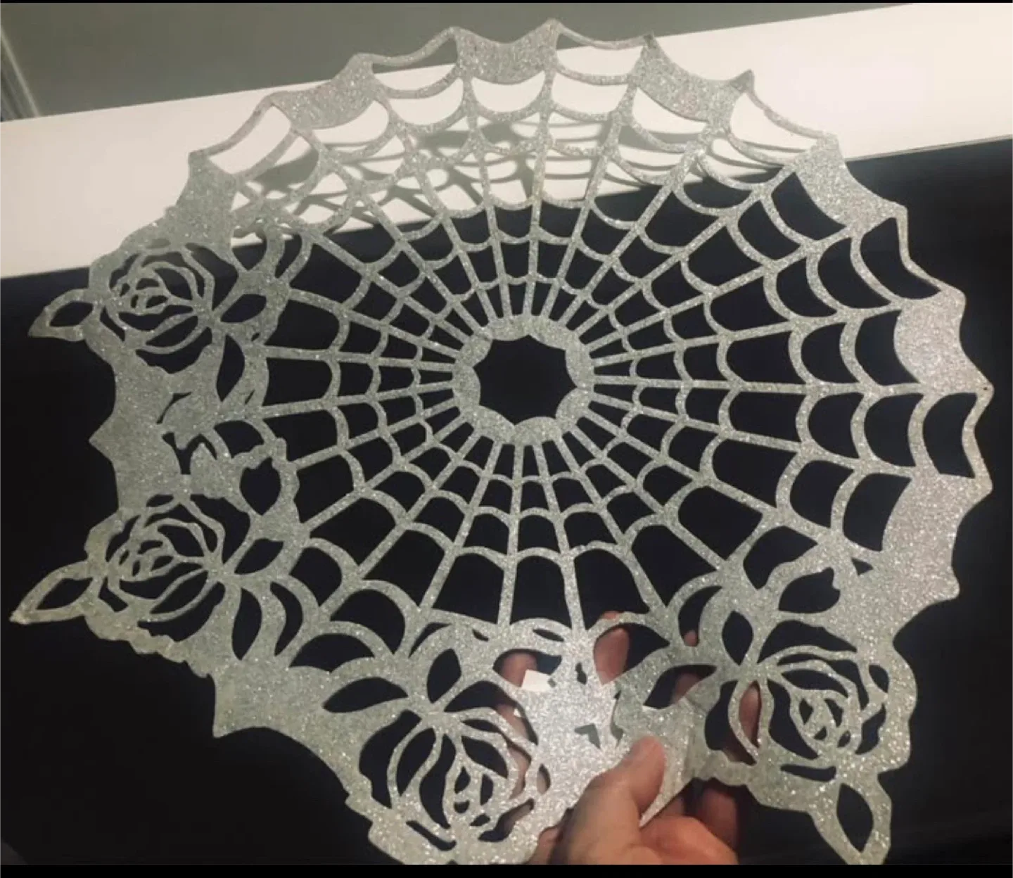 🥕Spiderweb silver window decor.