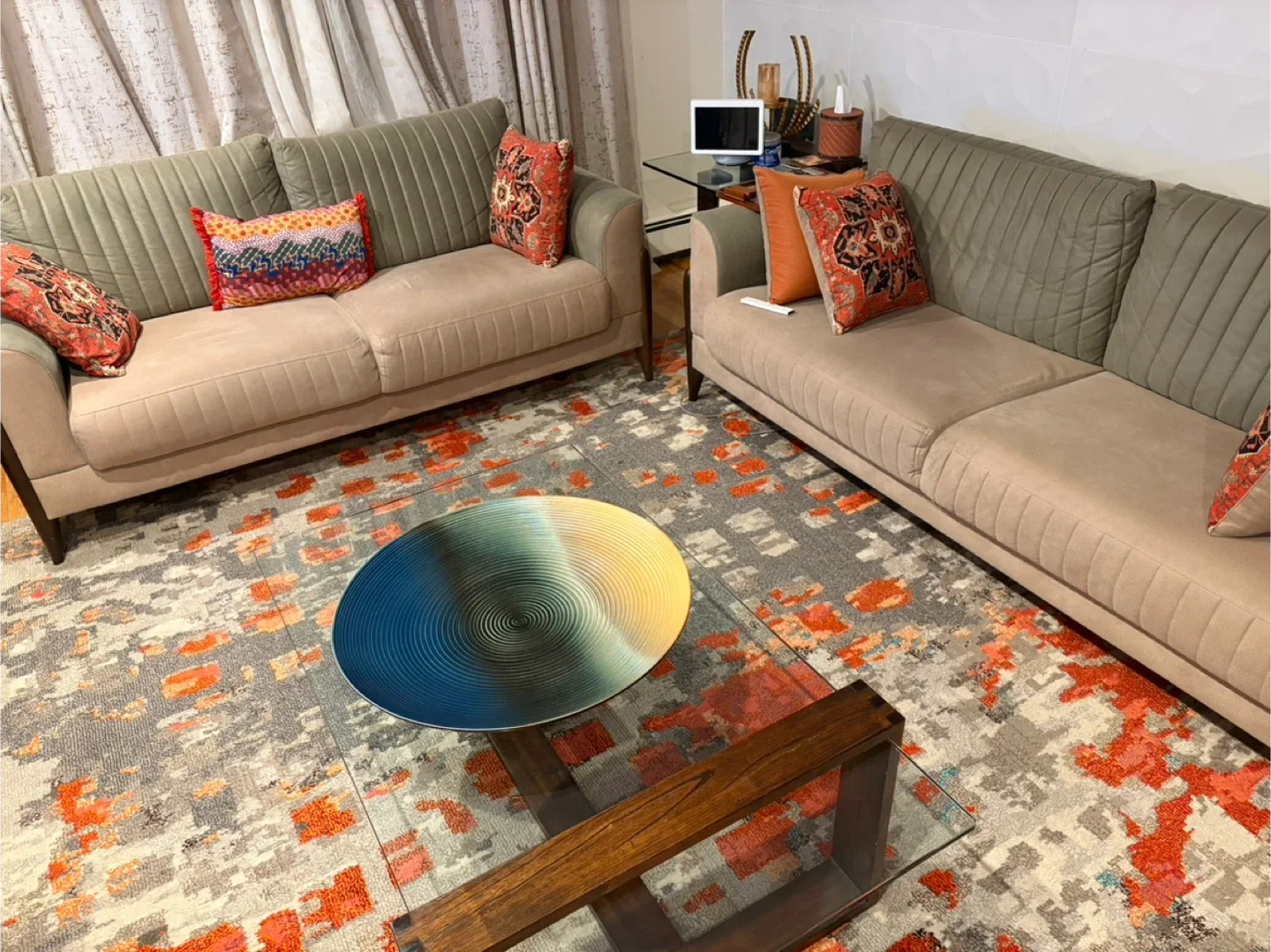 Living Room Set: Sofas, Rug, Coffee Table, End Table image indicator(3)