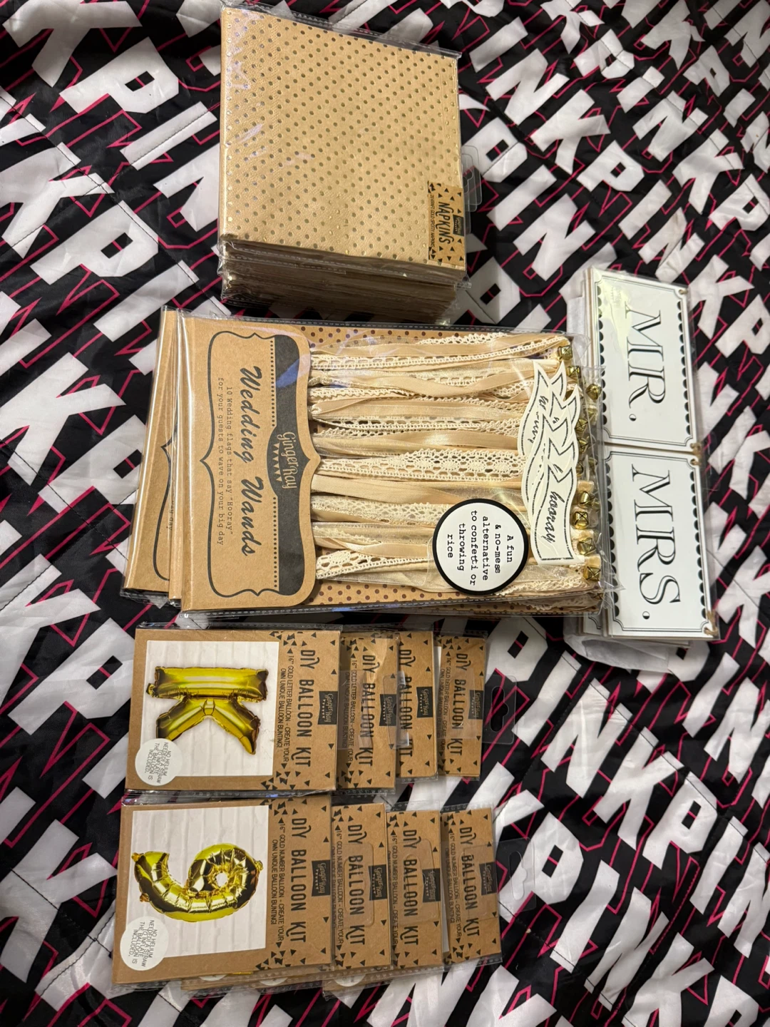 Ginger Ray Wedding Wands & Napkins