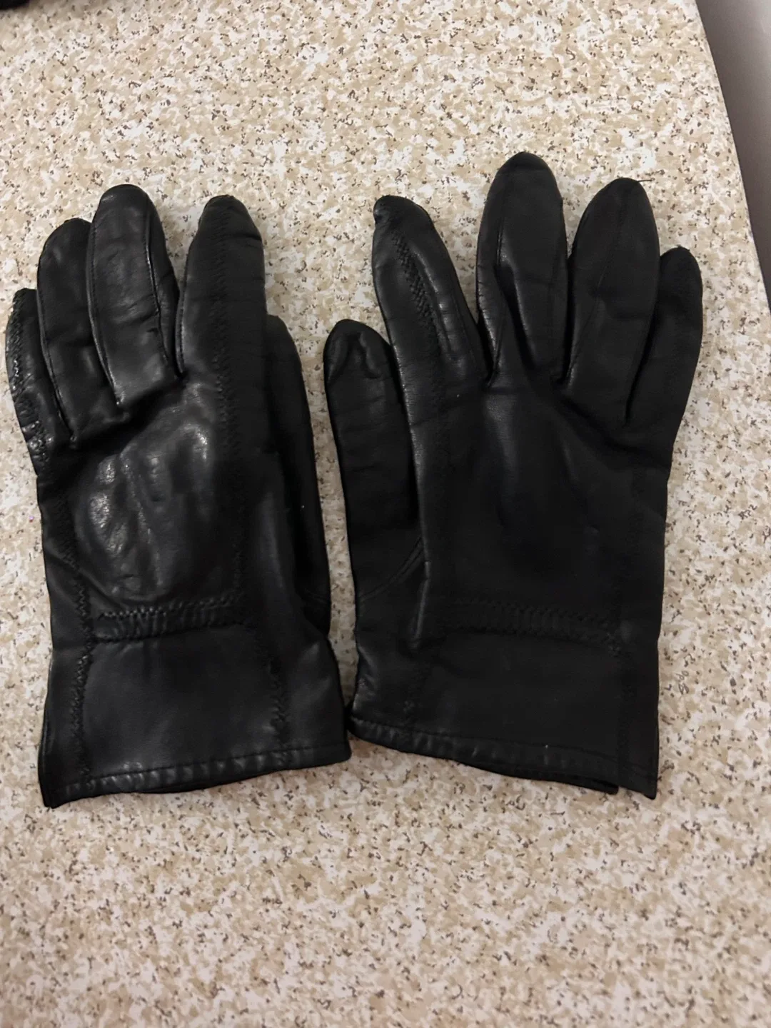 Leather Gloves - Black thumbnail