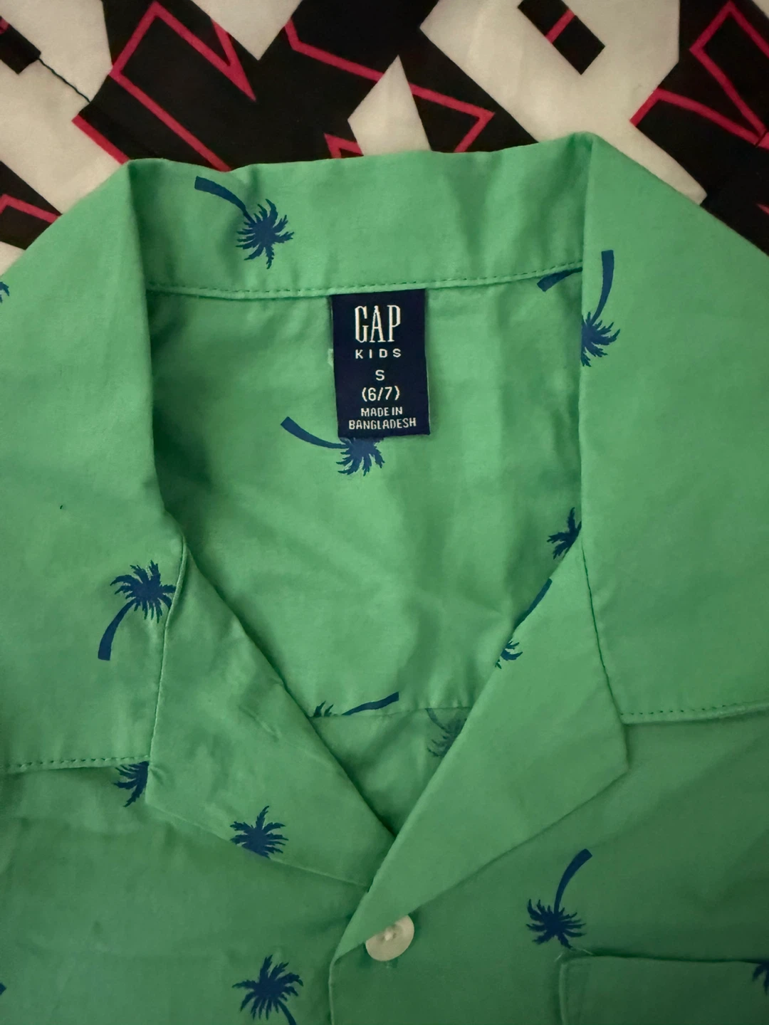 GAP Kids Green Palm Print Shirt - Size S (6/7) - photo 2