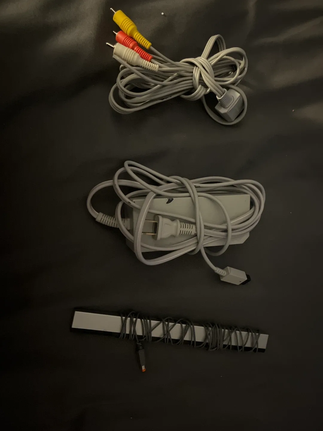 Nintendo Wii Console & Accessories image indicator(3)