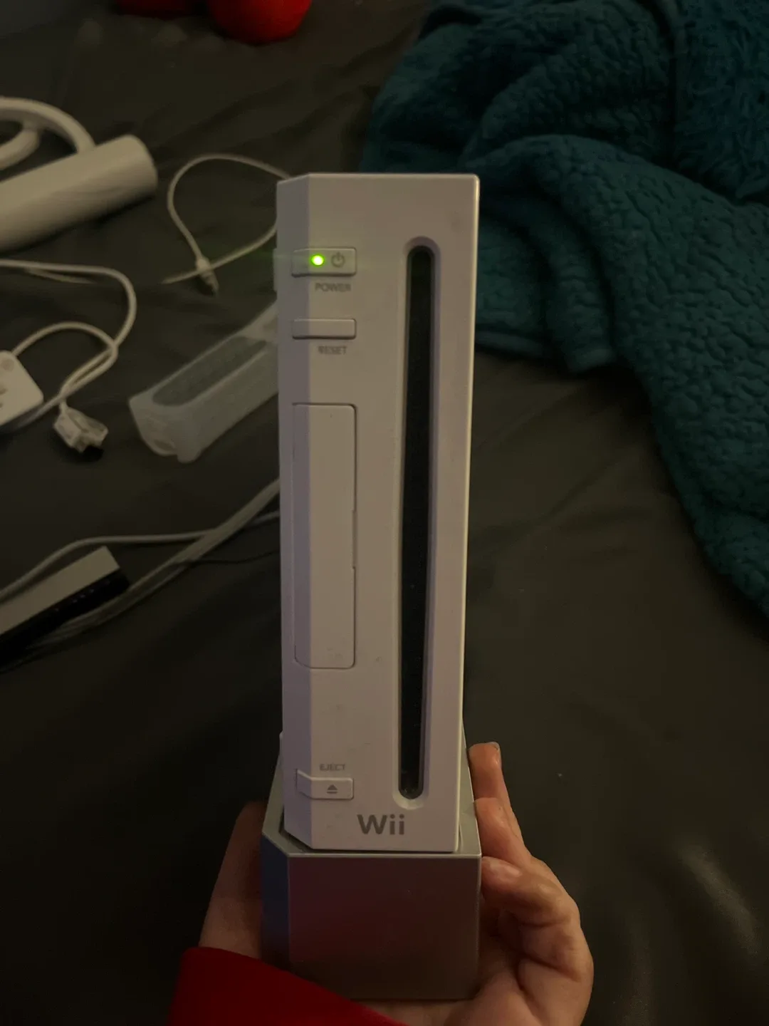 Nintendo Wii Console & Accessories image indicator(2)