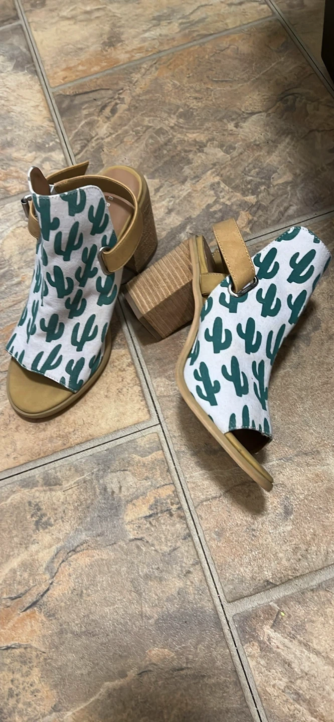 ⭐️⭐️⭐️  Cactus Print Chunky Heeled Sandals - photo 2