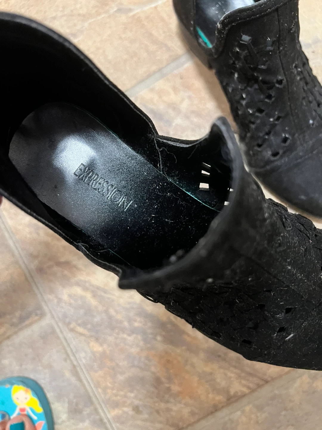 ⭐️⭐️⭐️Brand: Expression Black Ankle Boots - Size 6 - photo 2