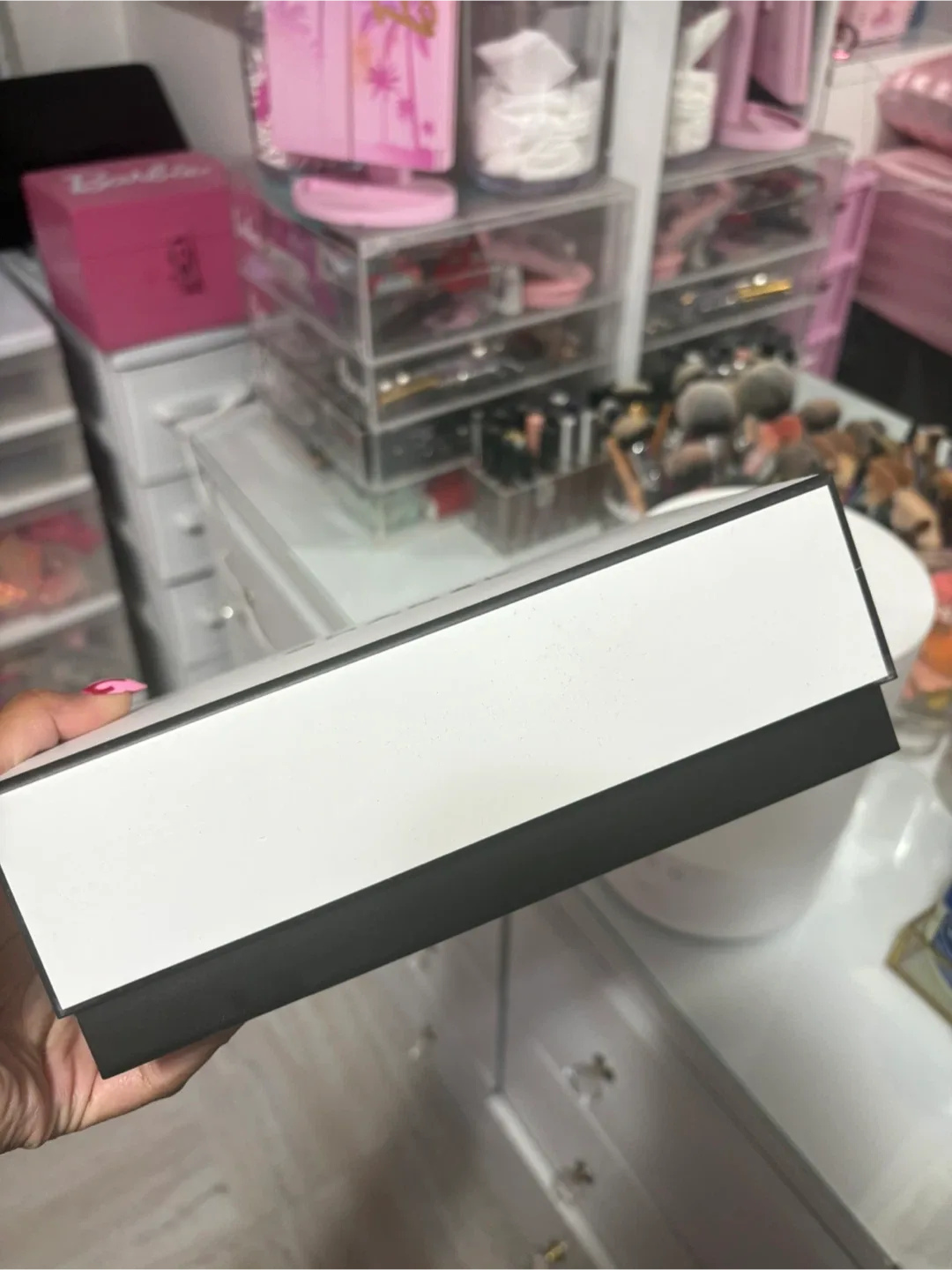 Chanel Box image indicator(2)