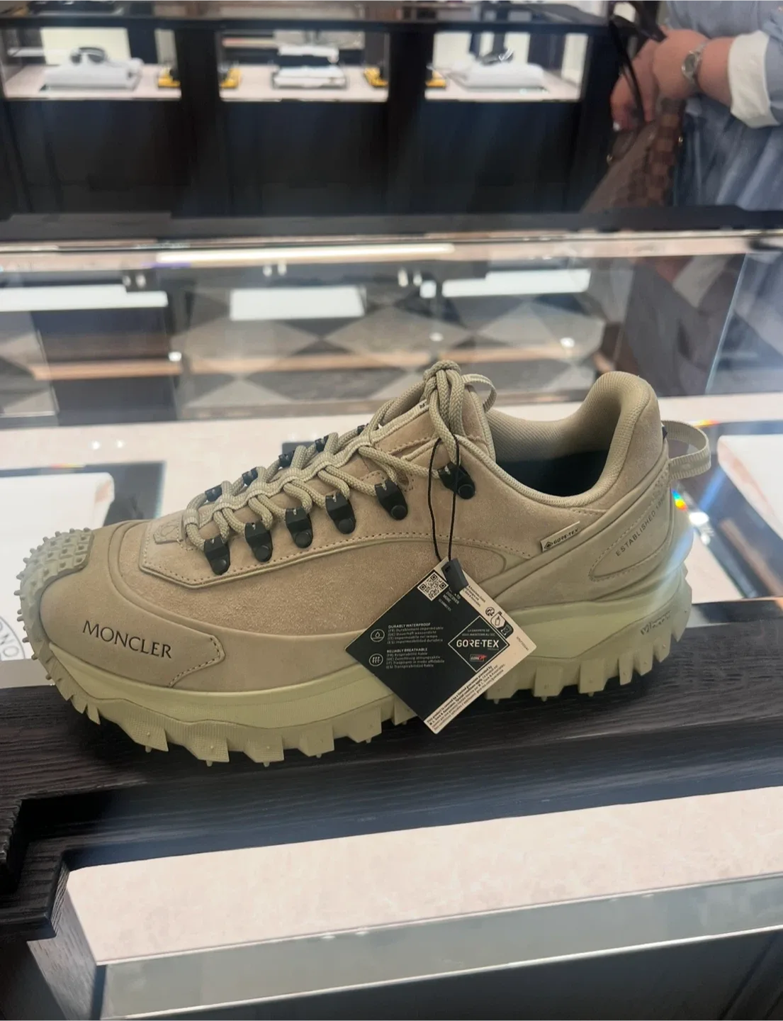 Moncler Trailgrip GORE-TEX Sneakers image indicator(2)