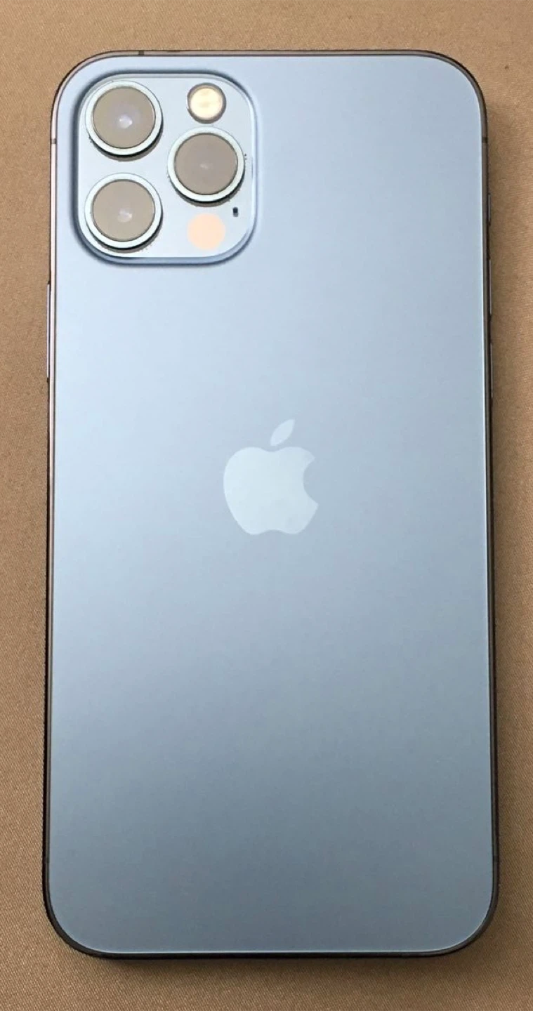 iPhone 12 Pro - Sky Blue - photo 3
