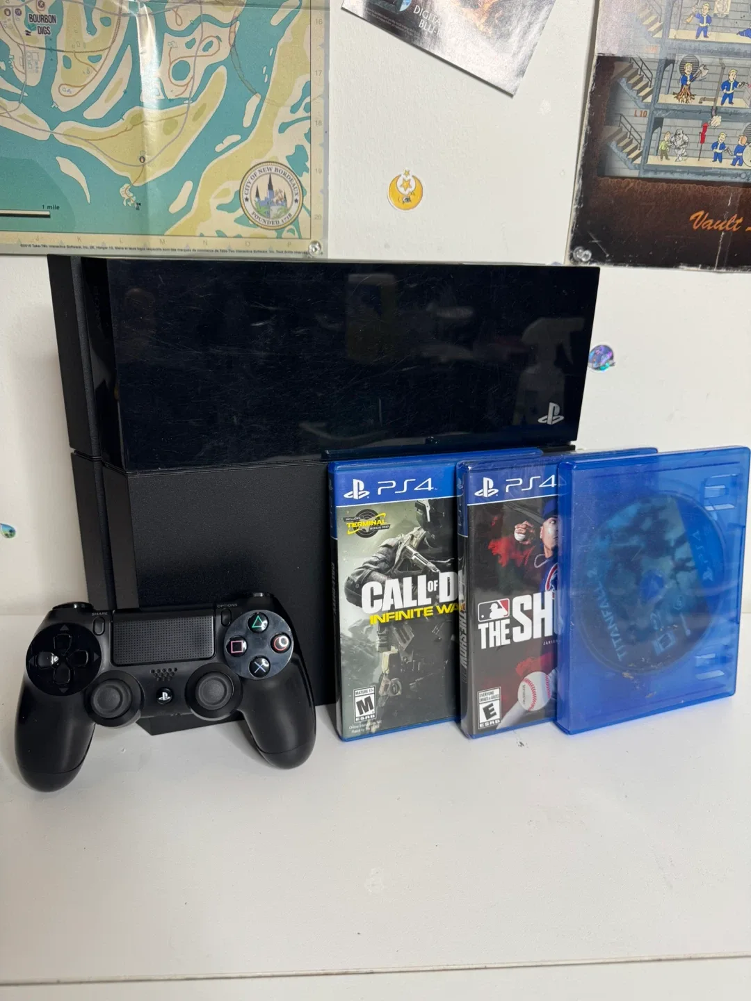 PS4 + games thumbnail