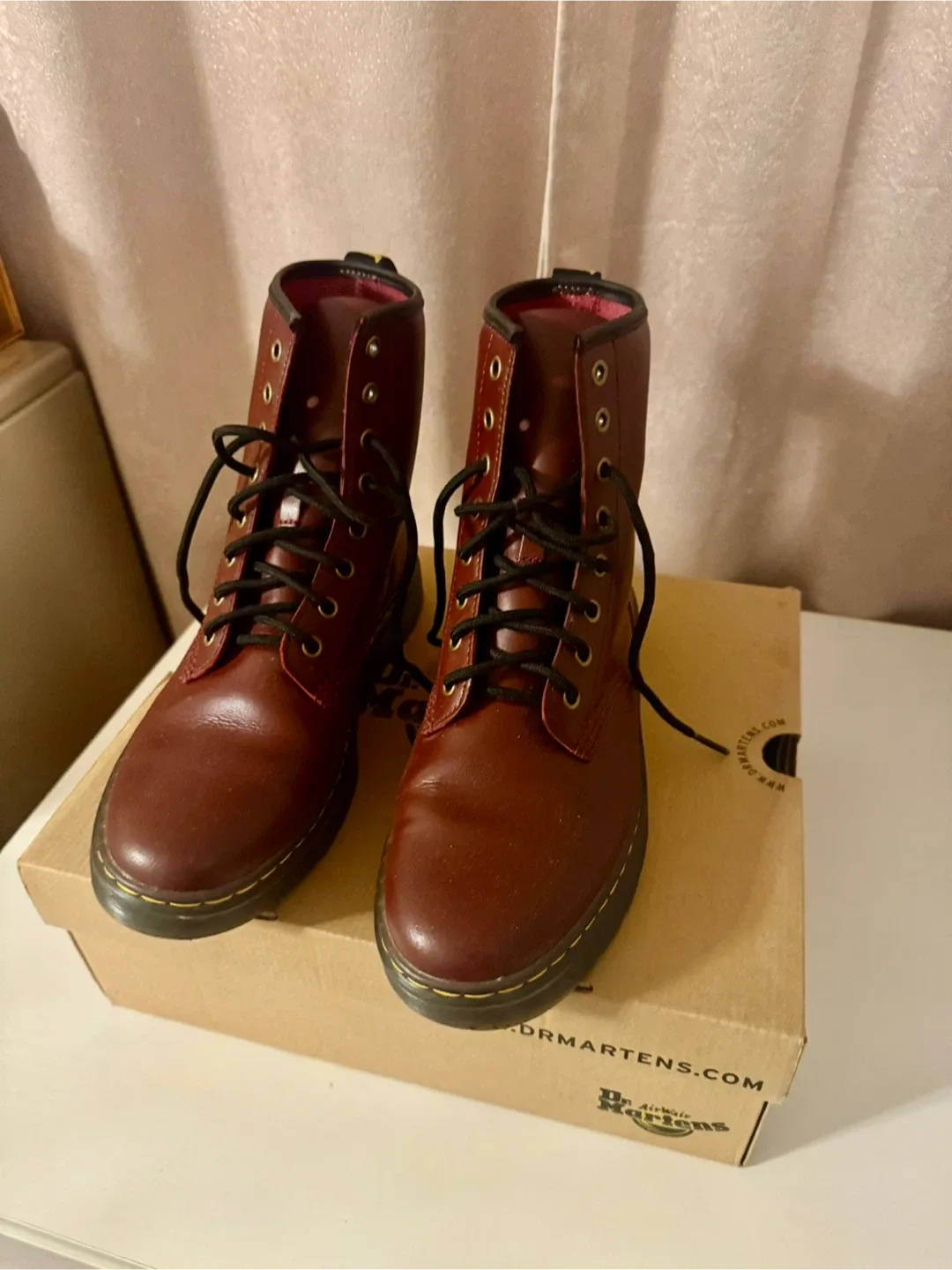 Dr. Martens Zavala Boots Cherry Red US 10 image indicator(2)