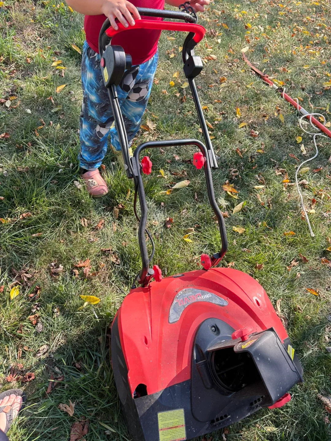 Snow Devil WSE2013 Electric Snow Shovel image indicator(5)