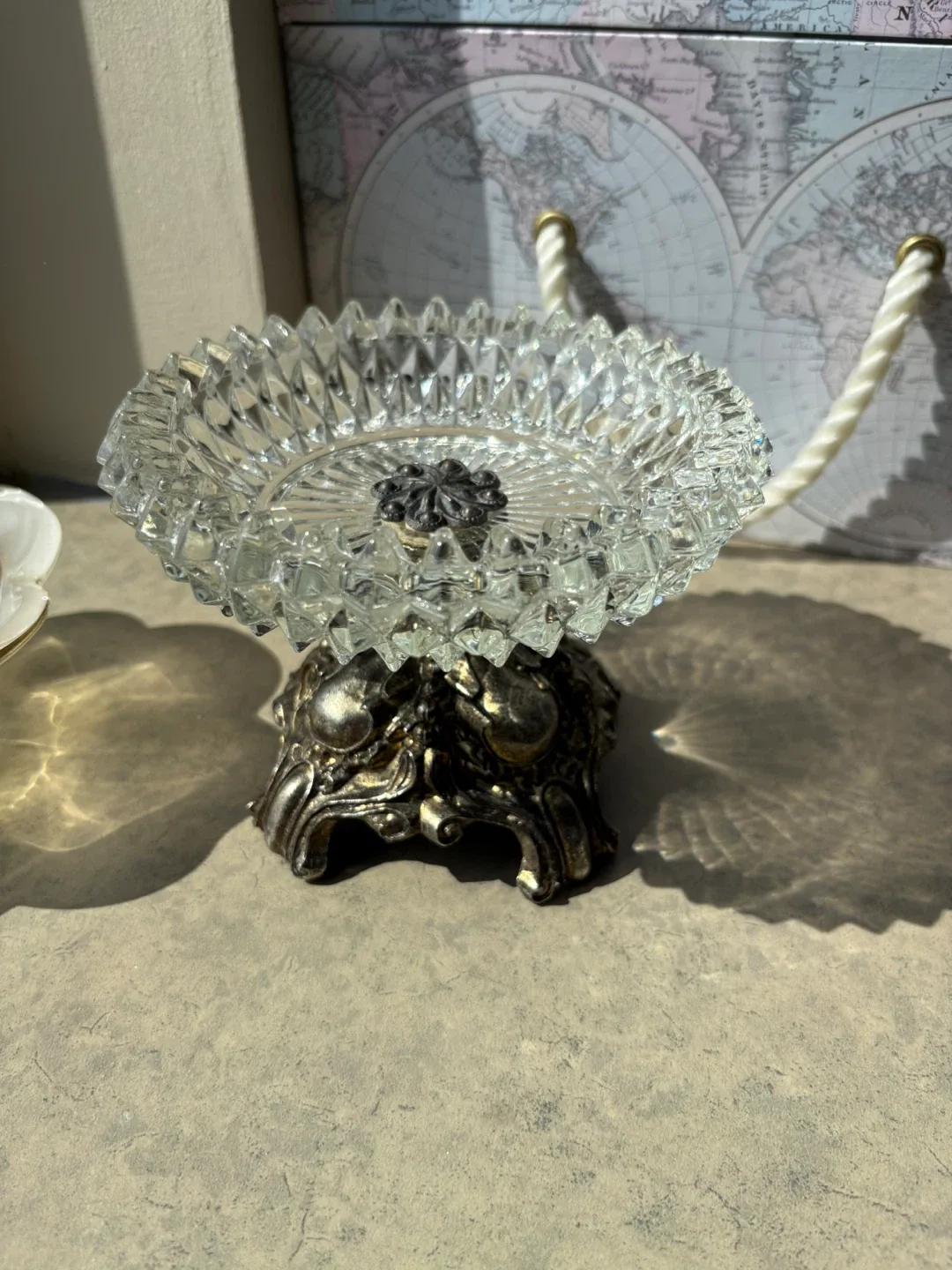 Crystal Vases & Bowls image indicator(6)