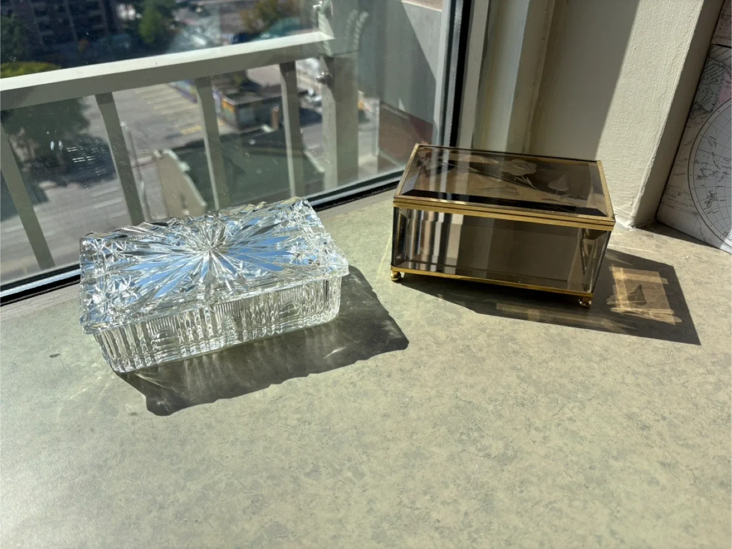 Crystal Vases & Bowls image indicator(7)