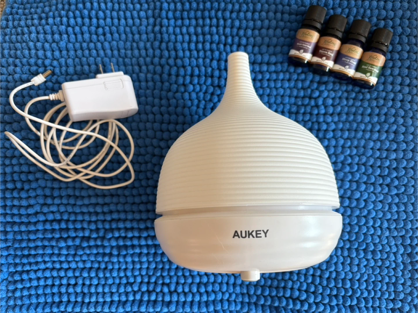 Aukey Essential Oil Diffuser + 4 Oils