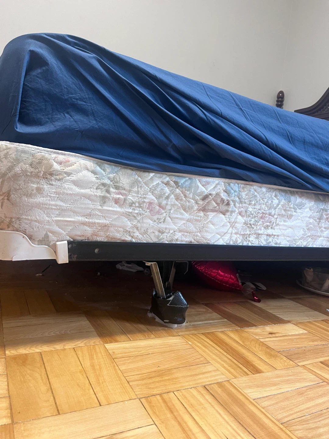 Bed frame - photo 2